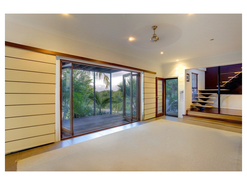 4 Nayla Court, Mount Louisa, Townsville QLD 4810