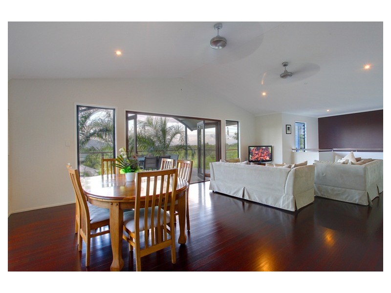 4 Nayla Court, Mount Louisa, Townsville QLD 4810