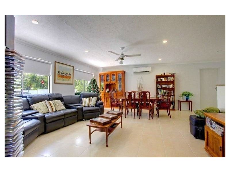 3 Bunya Street, Bushland Beach QLD 4818