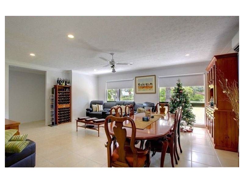 3 Bunya Street, Bushland Beach QLD 4818