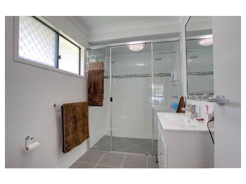 3 Bunya Street, Bushland Beach QLD 4818