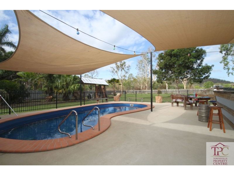 12 Carbine Court, Kelso QLD 4815