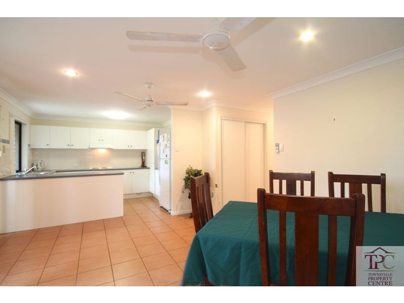 6 Blue Lake Court, Kirwan QLD 4817