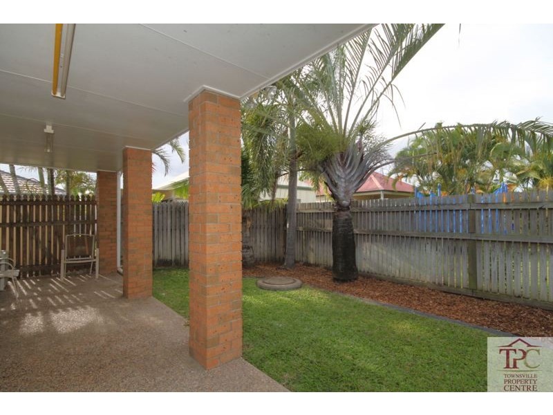 6 Blue Lake Court, Kirwan QLD 4817