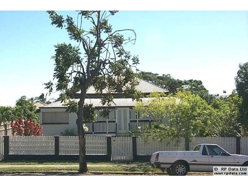 9 Bundock Street, North Ward QLD 4810