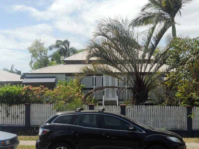 9 Bundock Street, North Ward QLD 4810