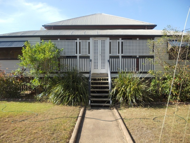 9 Bundock Street, North Ward QLD 4810