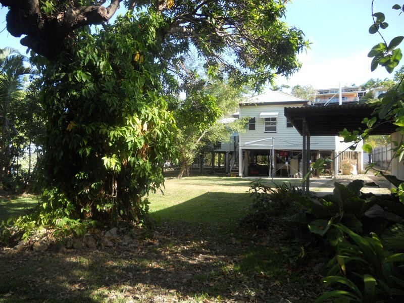 9 Bundock Street, North Ward QLD 4810