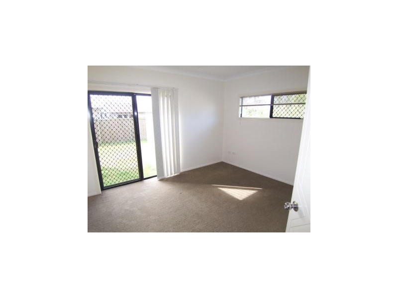 Bushland Beach QLD 4818