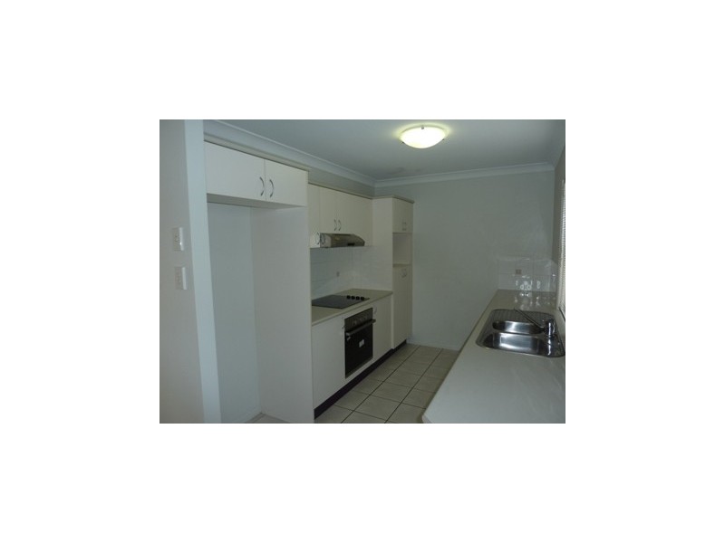 4 Lark Crt, Condon QLD 4815