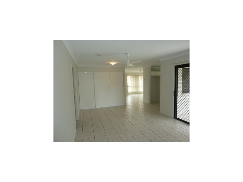 4 Lark Crt, Condon QLD 4815