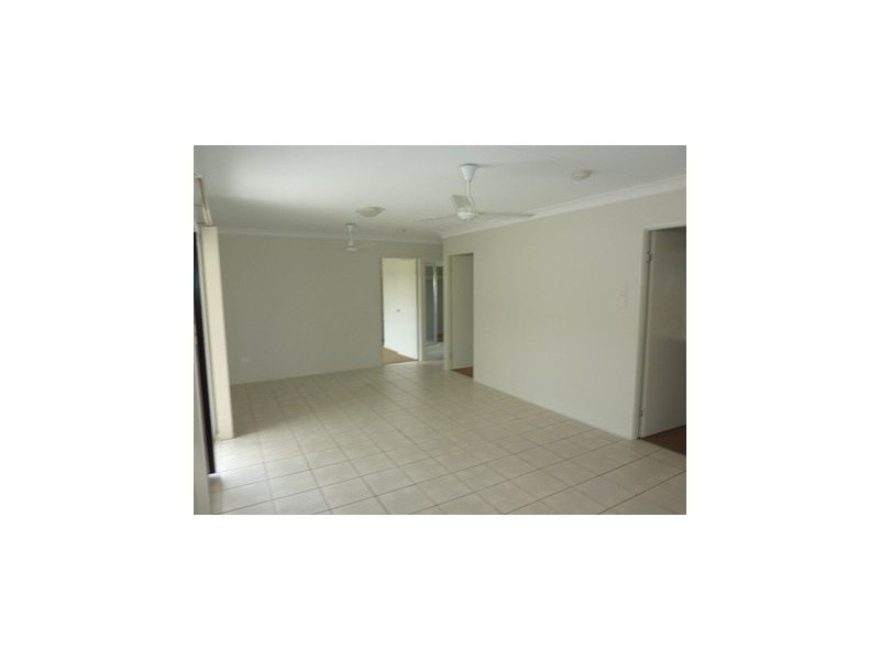 4 Lark Crt, Condon QLD 4815