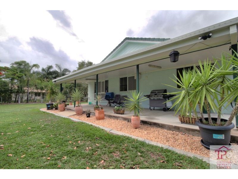 12 Elberry Cr, Kelso QLD 4815