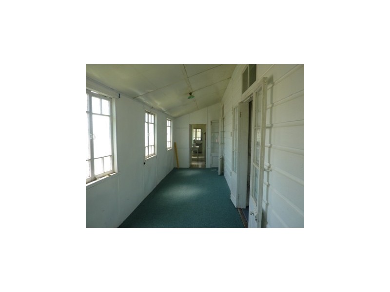 40 Roberts Street, Hermit Park QLD 4812