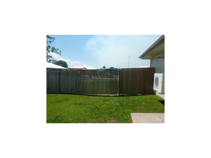 13 Benedore St, Rasmussen QLD 4815
