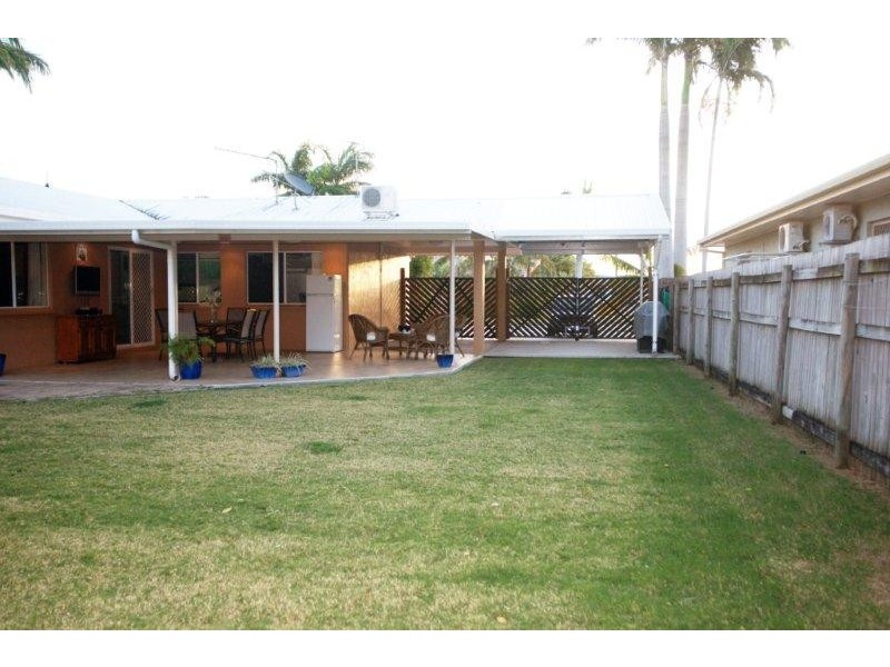 27 Moffat Street, Kirwan QLD 4817