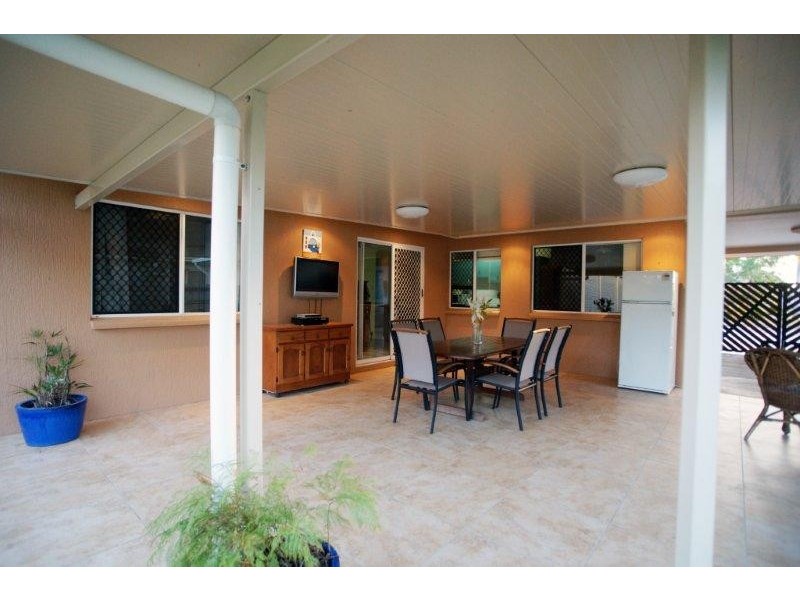 27 Moffat Street, Kirwan QLD 4817