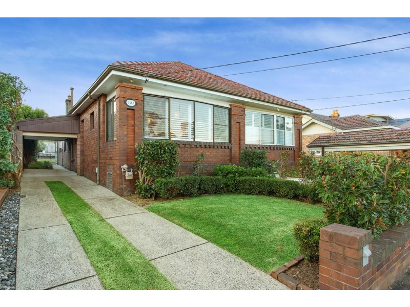 12a Rickard Street, Rodd Point NSW 2046