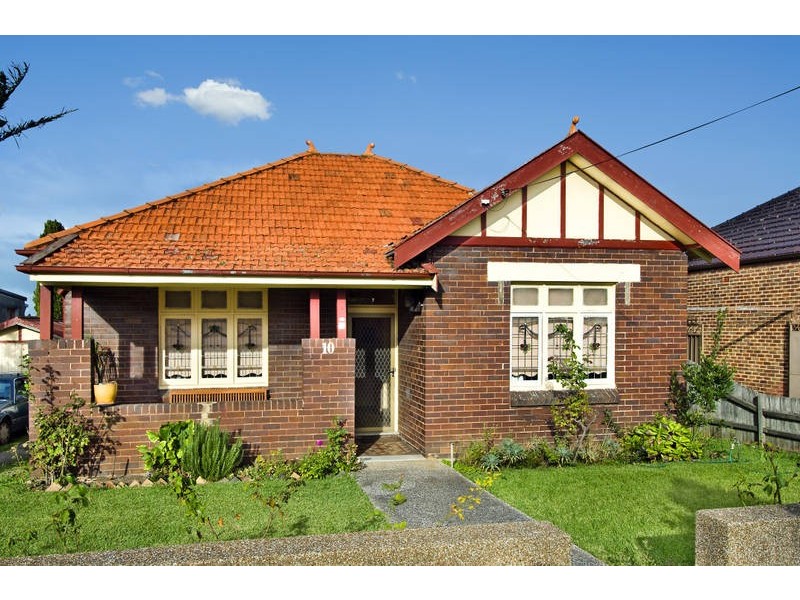 10 Lucas Ave, Russell Lea NSW 2046