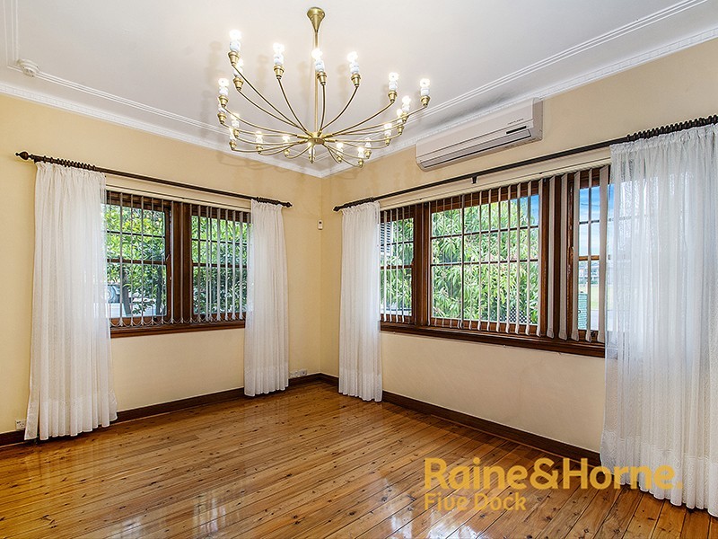 90 Ingham Ave, Five Dock NSW 2046