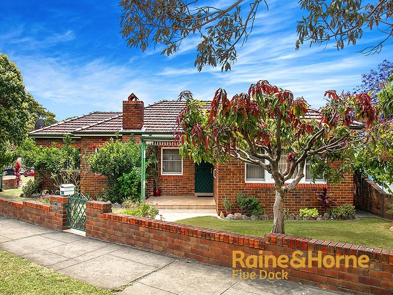 90 Ingham Ave, Five Dock NSW 2046