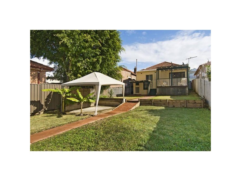 16 Regatta Road, Canada Bay NSW 2046