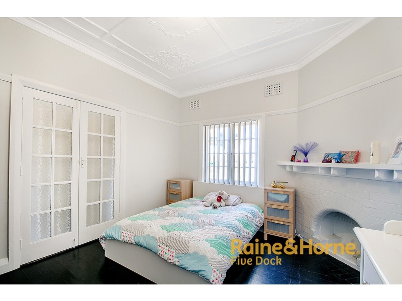 13 Bayview Road, Canada Bay NSW 2046