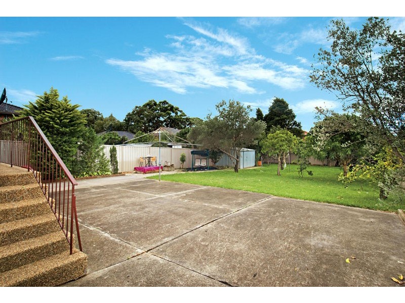 2 Bayview Road, Canada Bay NSW 2046