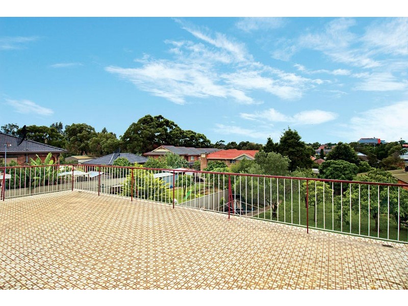 2 Bayview Road, Canada Bay NSW 2046