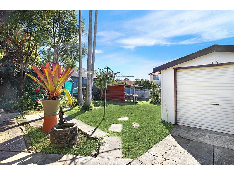 Russell Lea NSW 2046