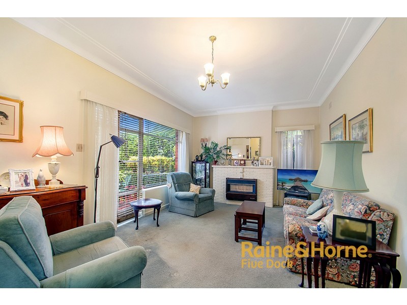 40 CONGHAM ROAD, West Pymble NSW 2073