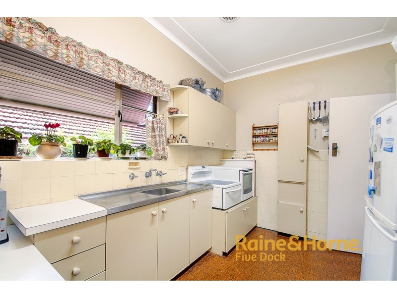 40 CONGHAM ROAD, West Pymble NSW 2073