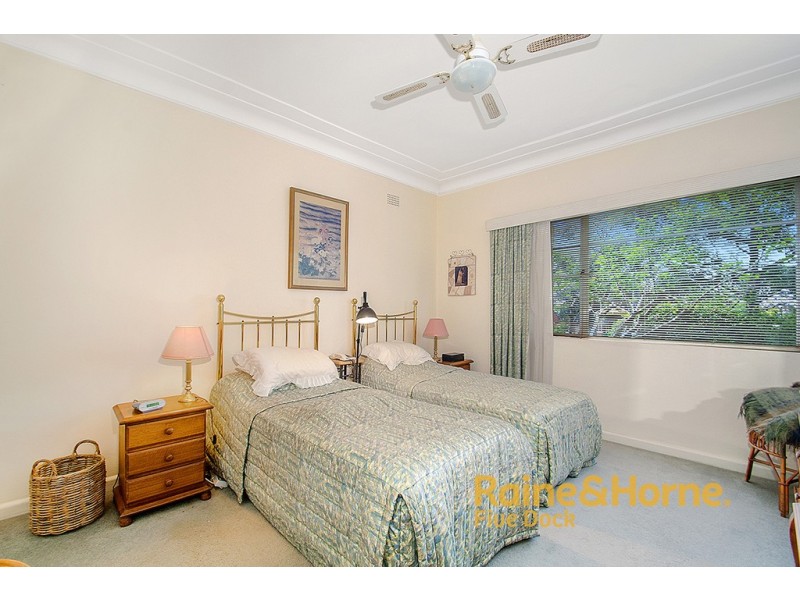 40 CONGHAM ROAD, West Pymble NSW 2073