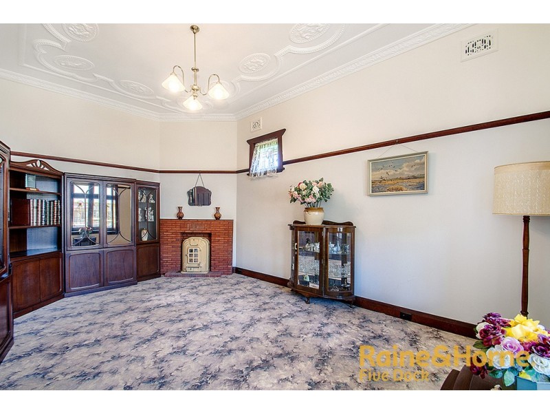 24 MURRAY STREET, Russell Lea NSW 2046