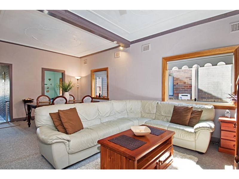 262  Lyons Road, Russell Lea NSW 2046