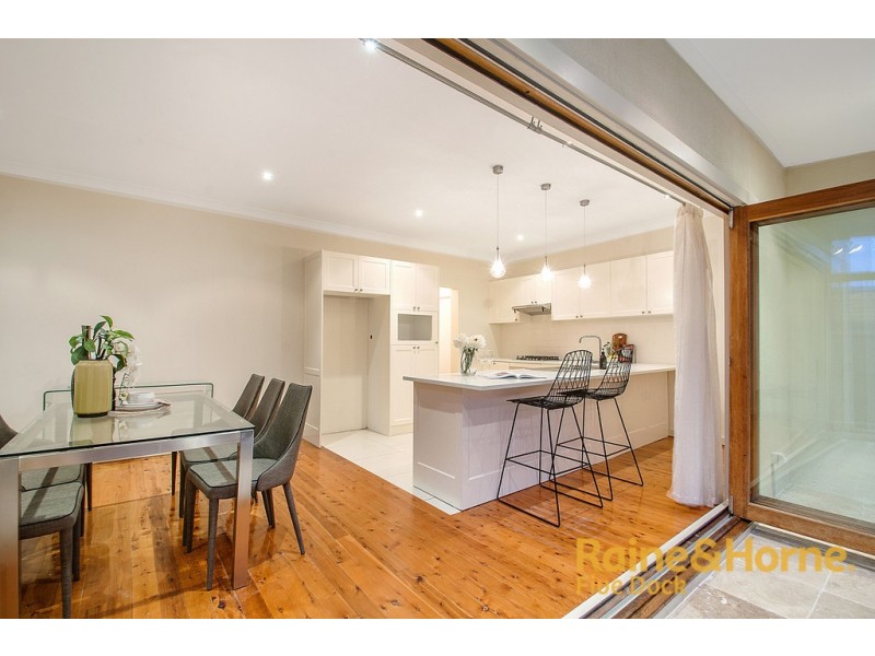 2/402 Lyons Road, Russell Lea NSW 2046