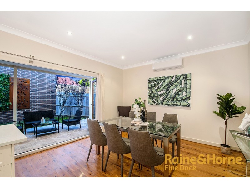 2/402 Lyons Road, Russell Lea NSW 2046