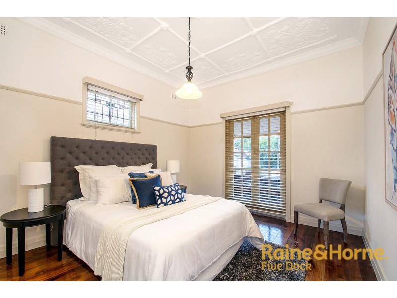 2/402 Lyons Road, Russell Lea NSW 2046