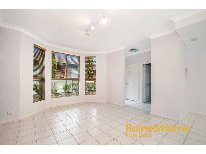 2/11 Walton Crescent, Abbotsford NSW 2046