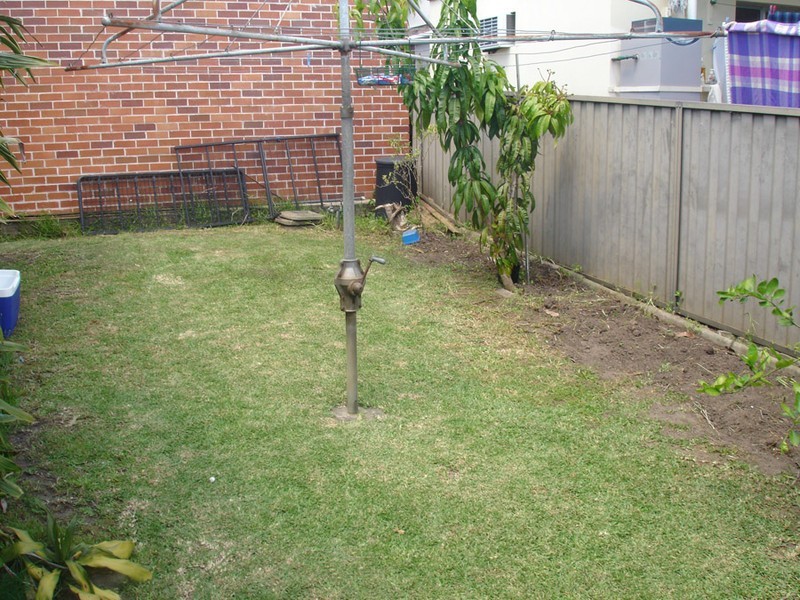 37 Princess Ave, Rodd Point NSW 2046