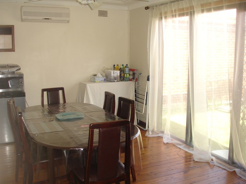 37 Princess Ave, Rodd Point NSW 2046