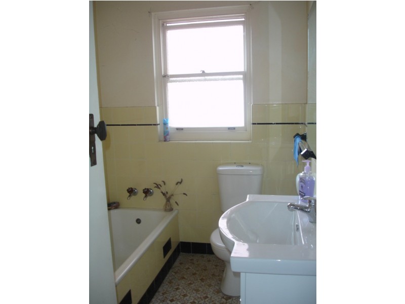 37 Princess Ave, Rodd Point NSW 2046