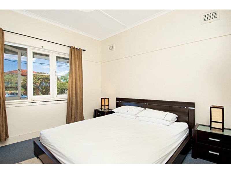 9 Bayview rd, Canada Bay NSW 2046