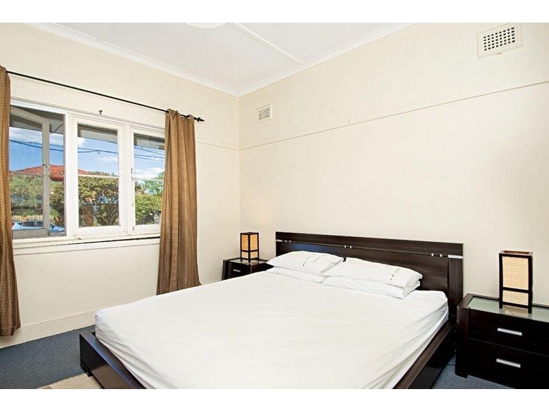 9 Bayview rd, Canada Bay NSW 2046