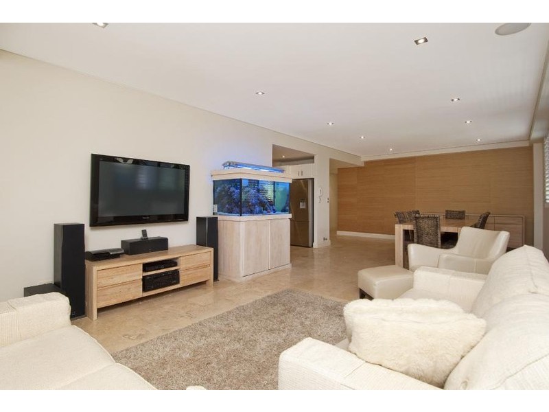 6 / 1  Kings Bay Ave, Five Dock NSW 2046