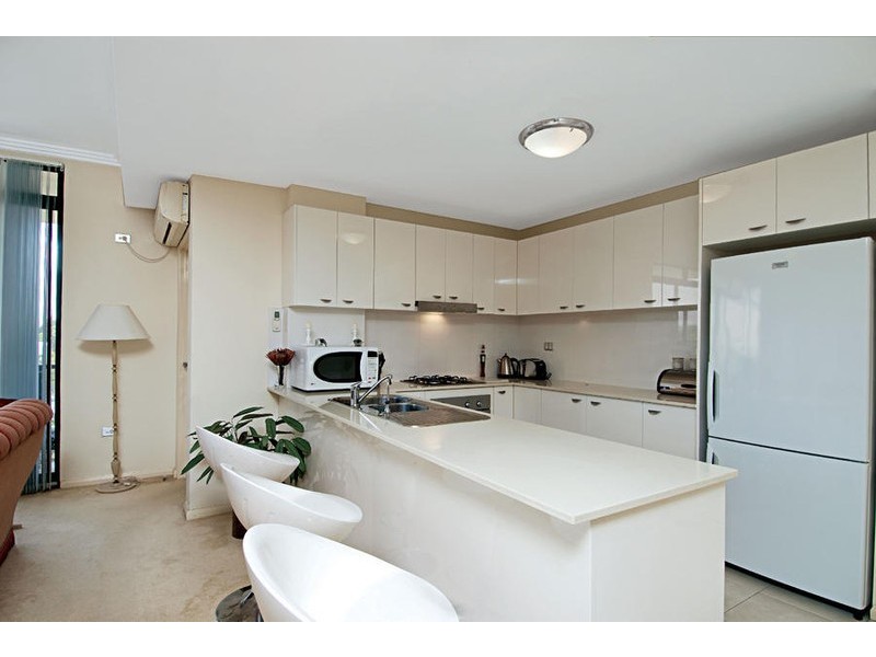 27/104  William St, Five Dock NSW 2046