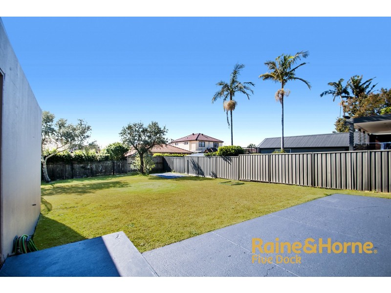 16 RUSSELL STREET, Russell Lea NSW 2046