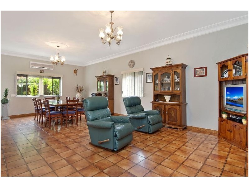 1/10 Harrabrook Ave, Five Dock NSW 2046