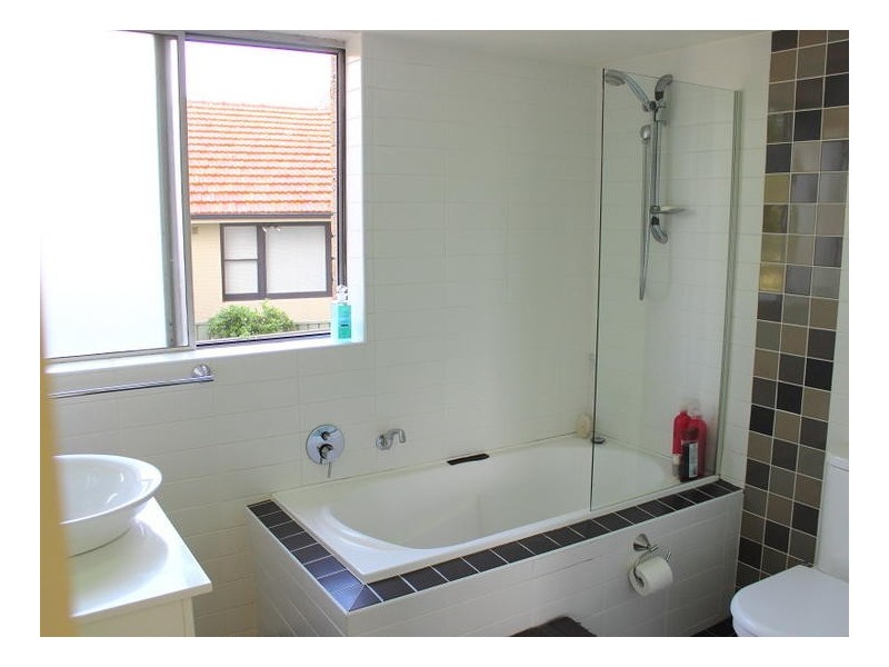 4/1 Bortfield Drive, Chiswick NSW 2046