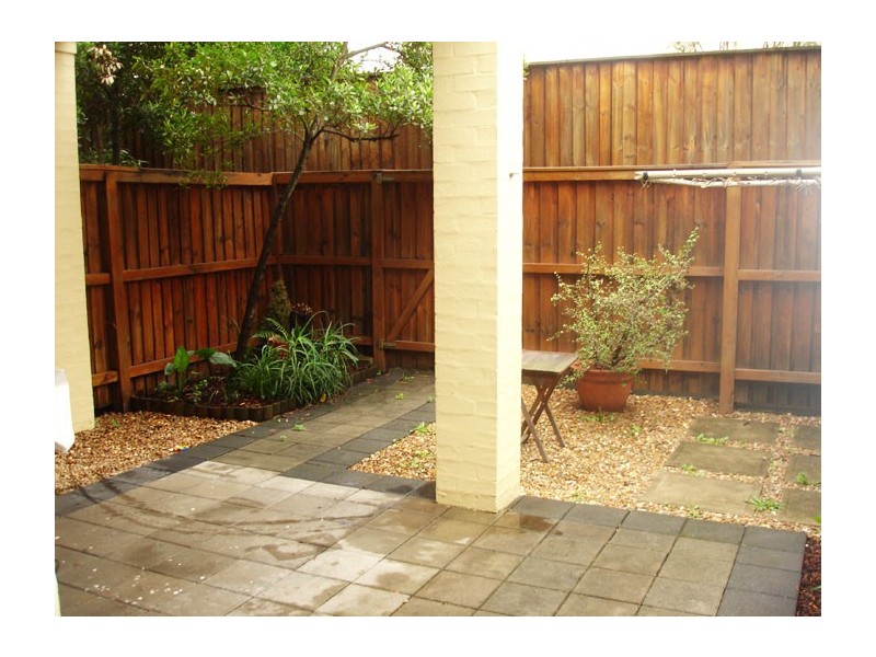 6 Kings Park Cct, Five Dock NSW 2046